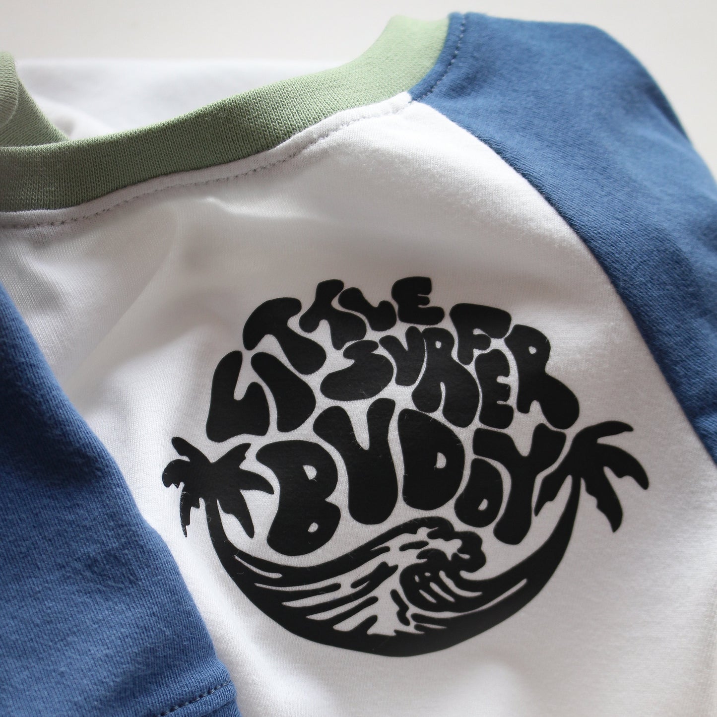 PNG Datei - Little surfer buddy